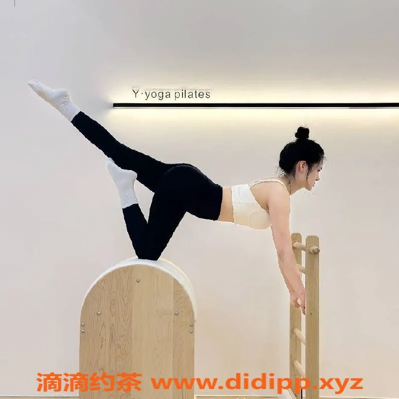 广州楼凤-天河妍希，9P御姐，肉感大胸体验