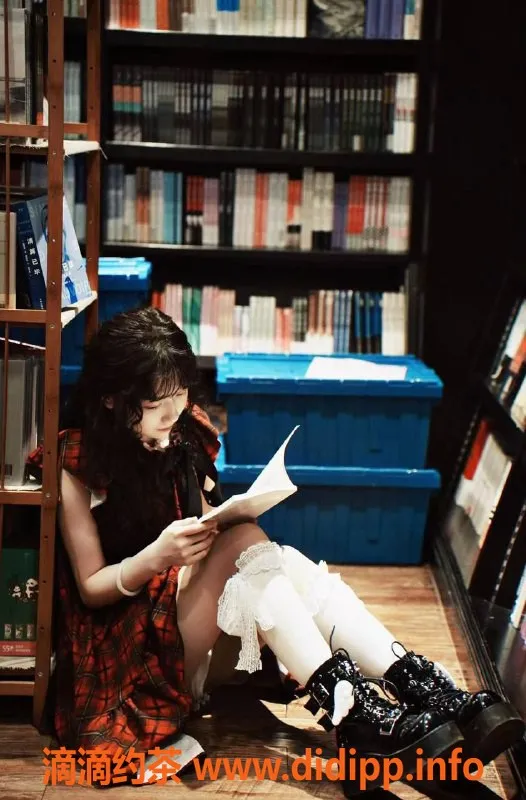 成都楼凤-成华区小嘟嘟，162cm可爱萝莉，身材性感