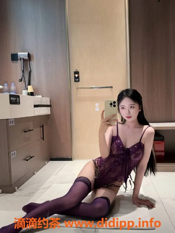 杭州楼凤-朝辉嫩妹兮兮，巨乳可69，课费便宜