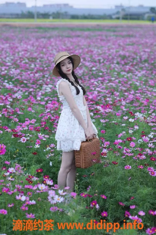 杭州楼凤-拱墅嫩妹柠柠，舌吻69互舔超享受