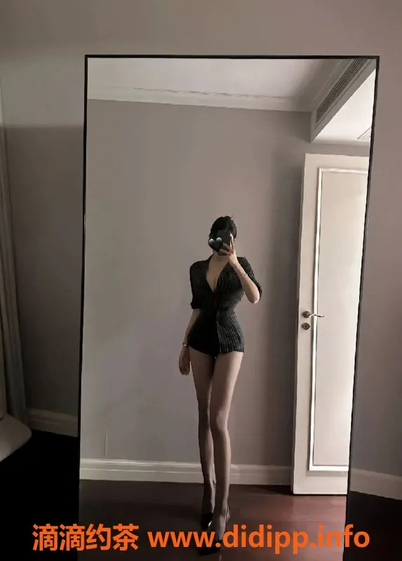 杭州楼凤-拱墅柠檬，1300元体验大长腿陪浴服务