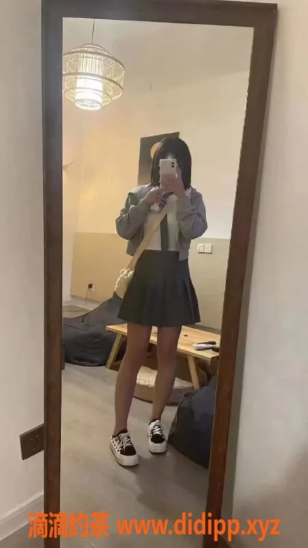 西安楼凤资源信息,西安花花，02年小女孩，自提5p服务