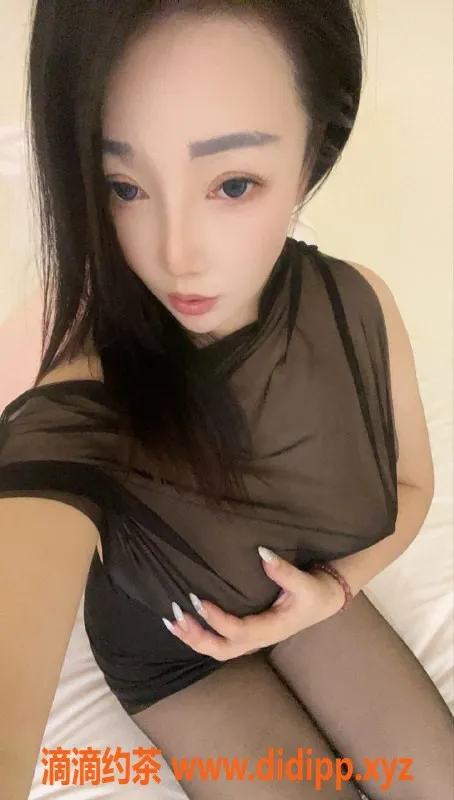 广州楼凤-番禺千宠，28岁36D美女，定金预付优惠