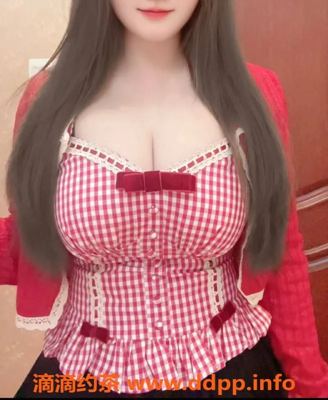 成都楼凤-成华区樱桃，700p体验巨乳御姐