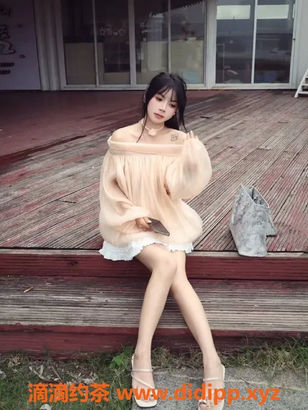 厦门楼凤-五缘湾琪琪，真实嫩妹，包时过夜服务