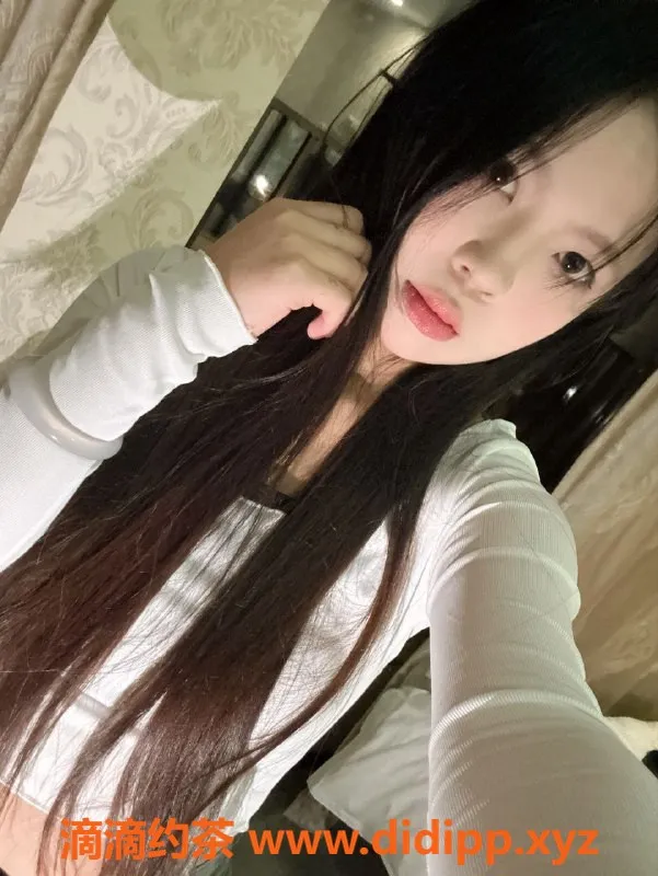 成都楼凤-成华区香奈儿，身材匀称98斤，服务好评如潮