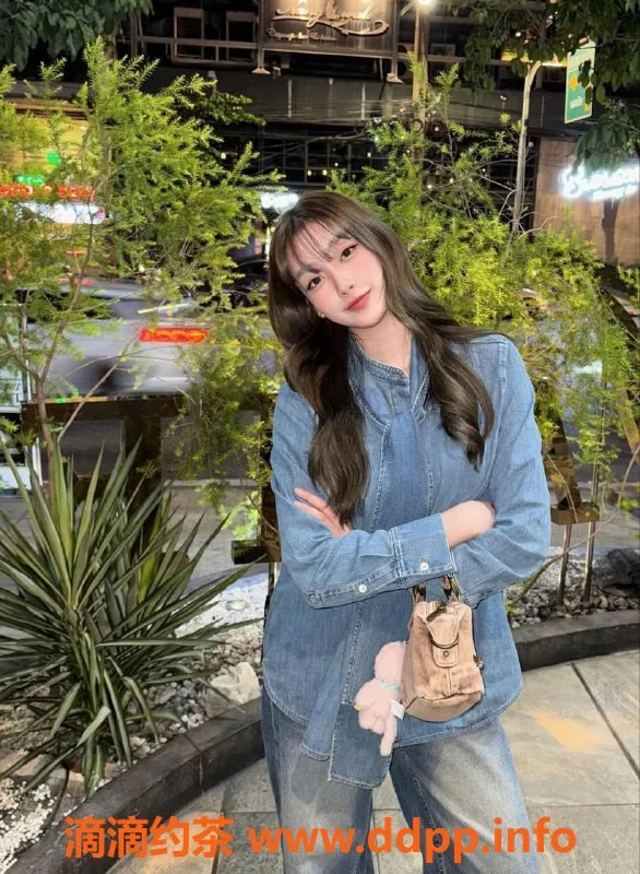 杭州上门服务-滨江艺名E杯美女，171cm/46kg激情服务