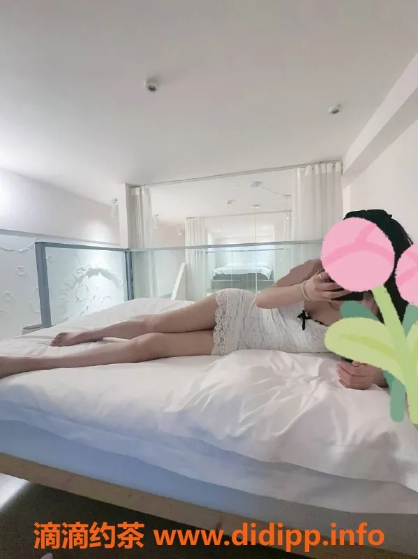 成都楼凤-成华区御姐#花生，800元/60分钟，身材超棒！