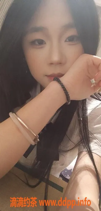 成都楼凤-高新区嫩妹小可，166cm大长腿，6p服务