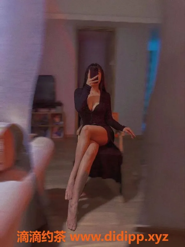 成都楼凤-成都佟丽娅萝莉学妹，高新区专属3服务