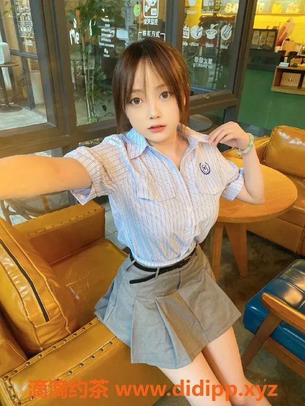 广州楼凤-天河嫩妹雪儿，性感大胸6P夜课服务