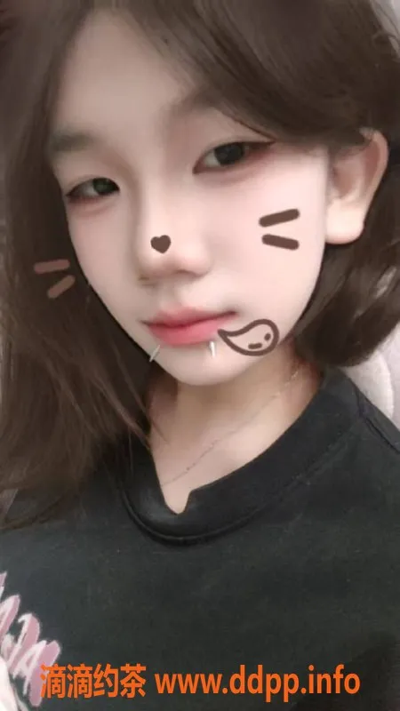 广州楼凤-天河Coco，18岁，165cm，34C，服务好价格亲民