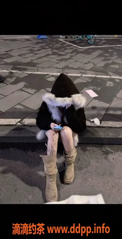 成都楼凤-成华区可柠嫩妹，600P/50分钟，爱爱反馈强烈