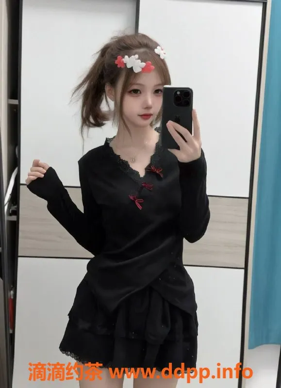 广州楼凤-天河薰儿，课费700，嫩妹服务超棒！