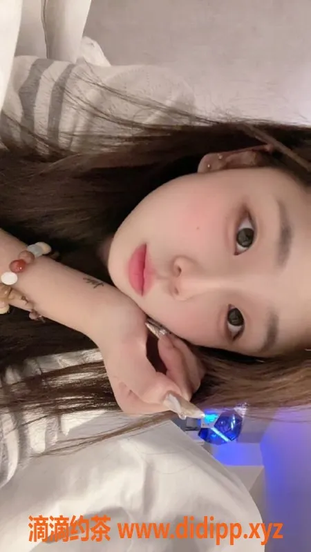 广州楼凤-天河嫩妹萱萱，优惠6P，鸳鸯浴任你享