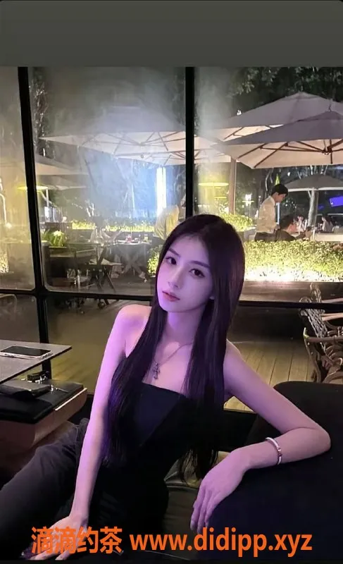 广州楼凤资源信息,天河御姐思芯，享受舌吻服务仅需11P