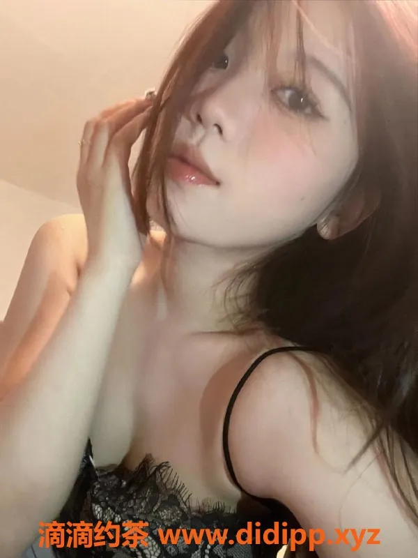 广州楼凤-海珠岚岚24岁，161cm，500元体验之旅