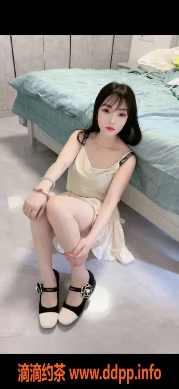 郑州楼凤-郑州中原区诱人小姐姐，活动全套400P