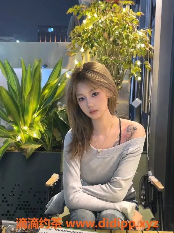 广州楼凤-天河呆小洋，800元少女69p服务等你来约！