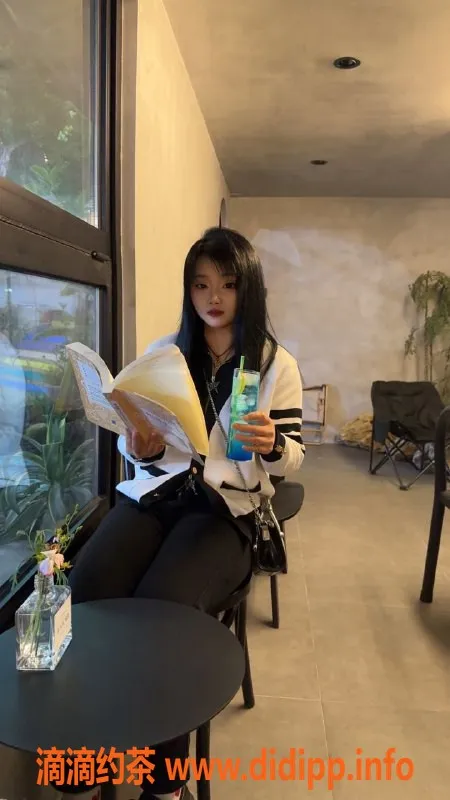 广州楼凤-花都小依依，口爆P嫩妹，600元起