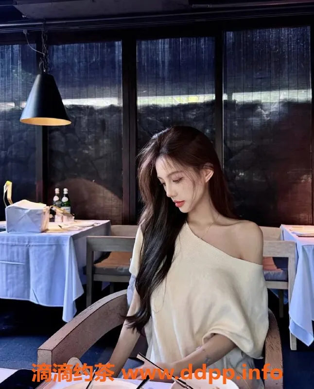 广州楼凤-天河御姐baby77，1300p口爆服务体验