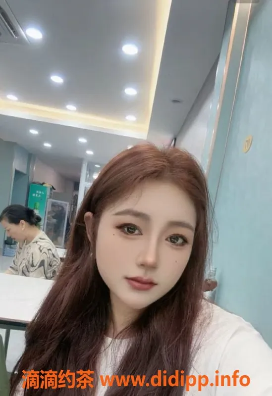 广州楼凤资源信息,天河御姐杨密，课费1000p，1700pp