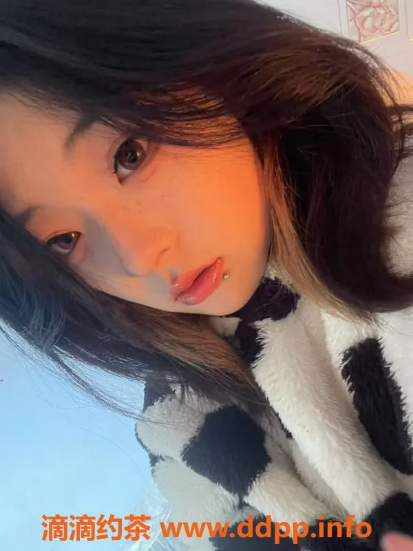 太原楼凤-临汾20岁悦悦，163cm B+奶，超值茶水费