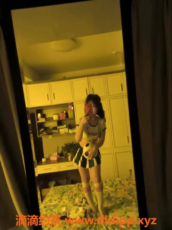 成都上门服务-成华区少妇#锦橙陪你度过情人时光