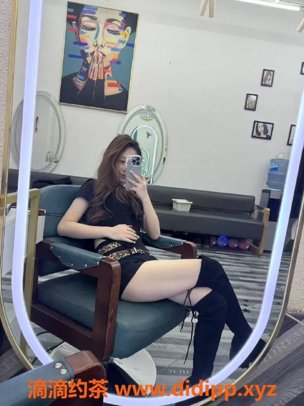 成都上门服务-成华区嫩妹橘子，160cm大胸上门服务