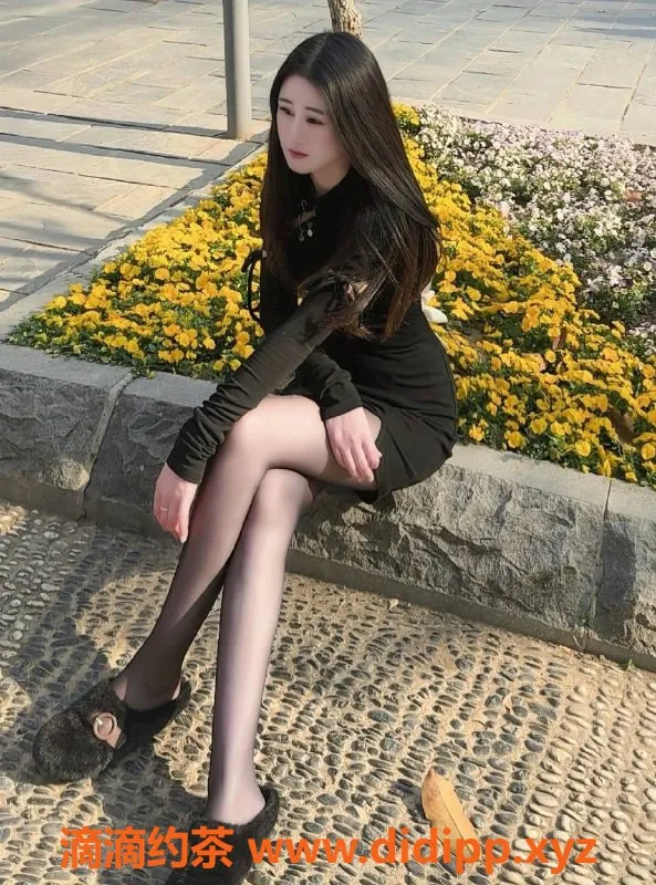 武汉楼凤-洪山瑶瑶，身材火辣，私聊了解更多！