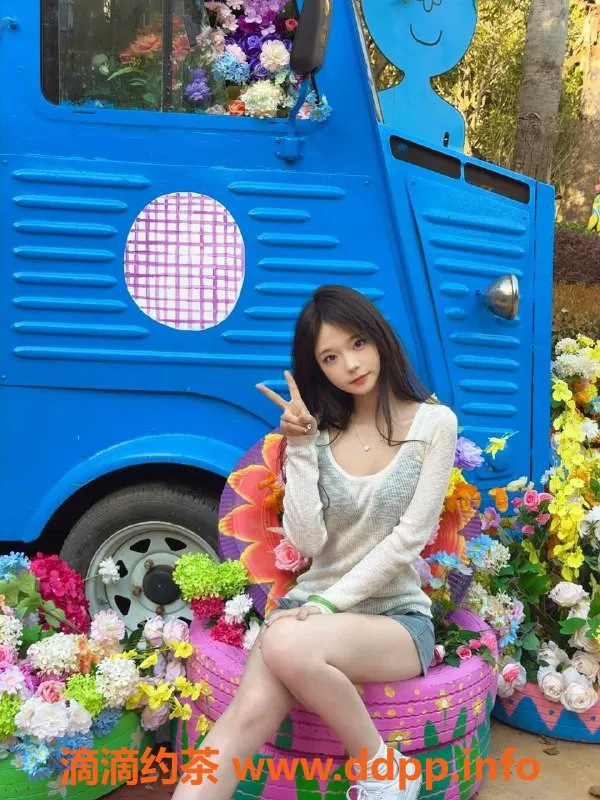 杭州楼凤-上城嫩妹诗诗，颜值超高，服务偏贵