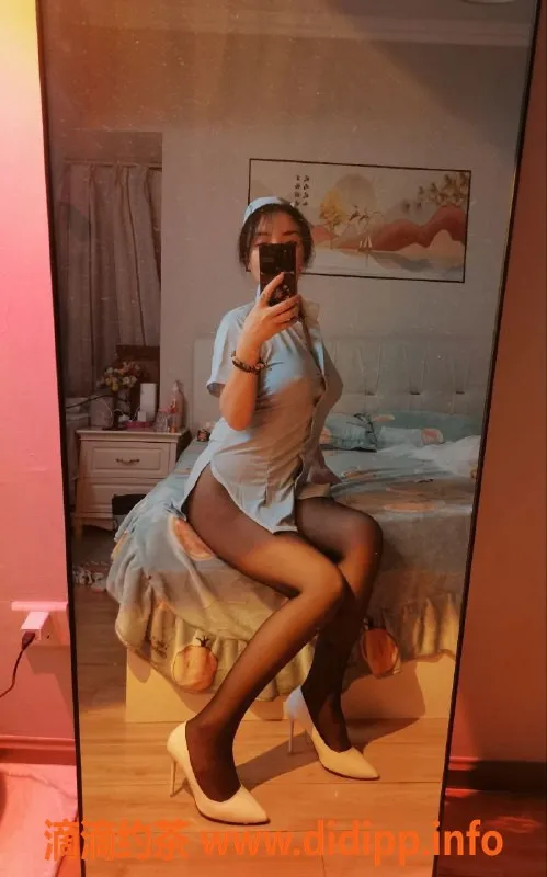 成都楼凤资源信息,南三环少妇玫瑰，500p享受60分钟服务