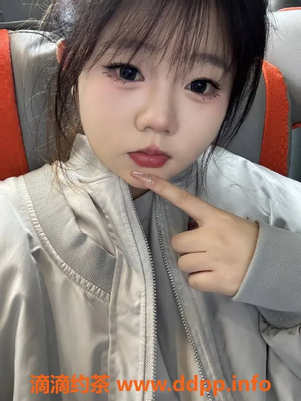 广州楼凤资源信息,天河嫩妹奶盖，6P夜课，大胸舌吻超赞！