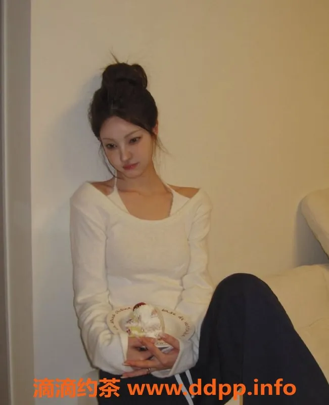 杭州上门服务-新加坡D杯小姐，20岁162cm，激情服务，让你欲罢不能！