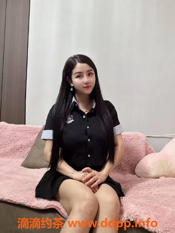 广州楼凤资源信息,天河御姐巨乳思思，私聊预约仅需900p