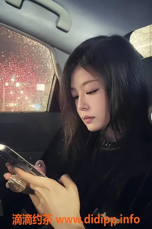 广州楼凤-海珠御姐萱萱，600元超值服务等你来！