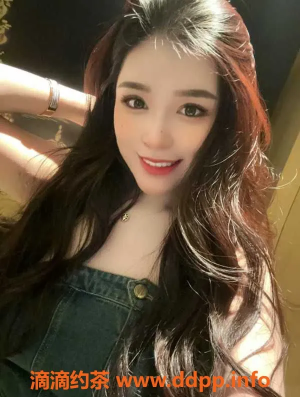 广州楼凤-花都二二，23岁165cm，34C体验真实服务