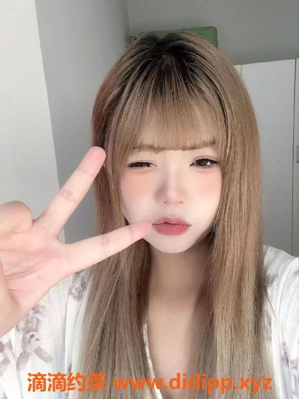 成都楼凤-成华区小熊，6p大奶嫩妹服务体验