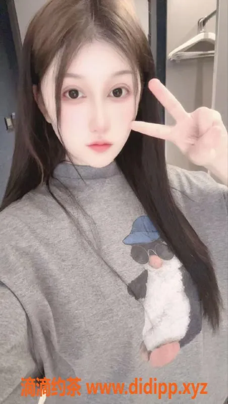 广州楼凤-天河御姐贝琪，8P夜课等你来享受！