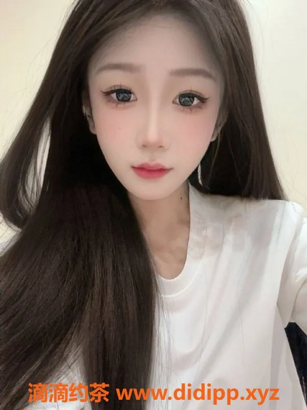 上海上门服务-静安小曼，18岁，168cm C+杯，1000元上门服务