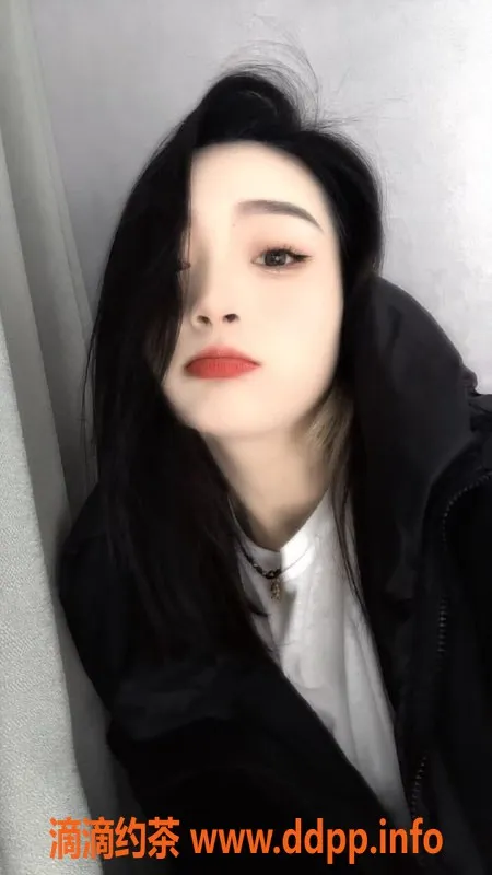 重庆楼凤-江北宣宣，24岁，163cm，45kg，B罩杯大蟒蛇服务