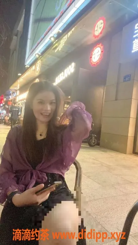 广州楼凤-海珠佩琪，少妇服务600起，69p艺术照