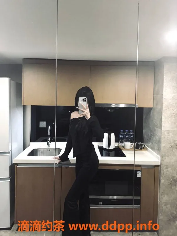 杭州楼凤-拱墅嫩妹雯雯，服务项目多样，超值体验！