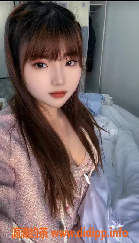 广州楼凤-天河御姐思思，5P大胸舌吻服务体验