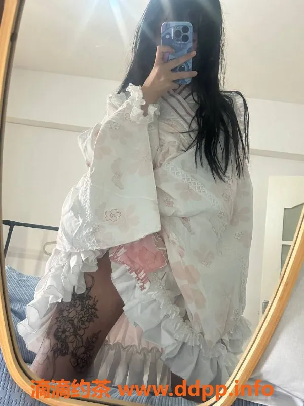 昆明楼凤-五华区鸭鸭，700元起，服务多样，深喉口交不容错过！