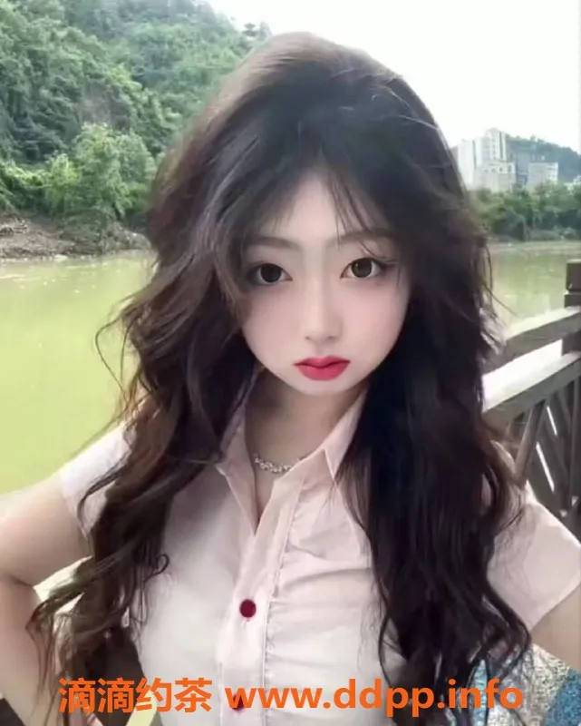 昆明楼凤-官渡区夏夏，600元口交服务，刺激体验