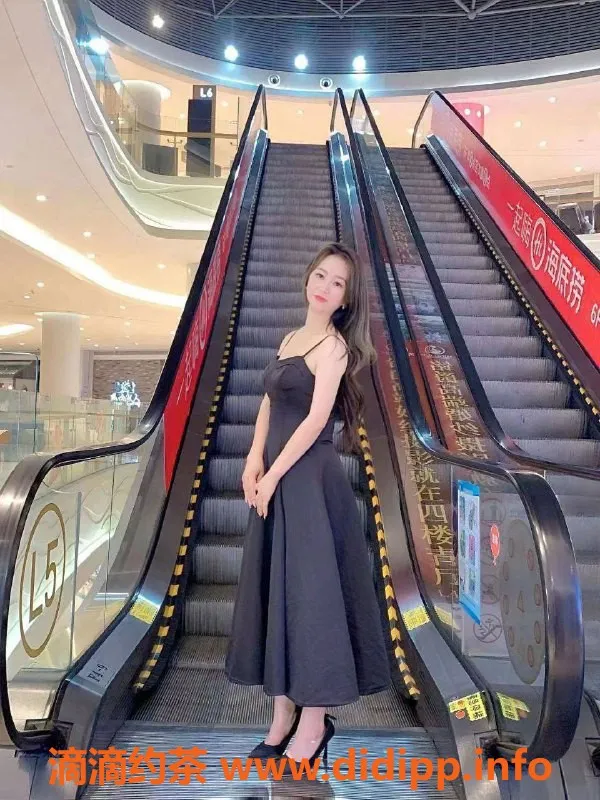 深圳楼凤资源信息,宝安洋洋，800元/次，享受无与伦比的服务