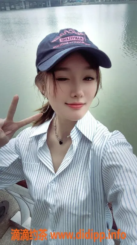 广州楼凤-广州天河南航空姐，700p起享受贴心服务