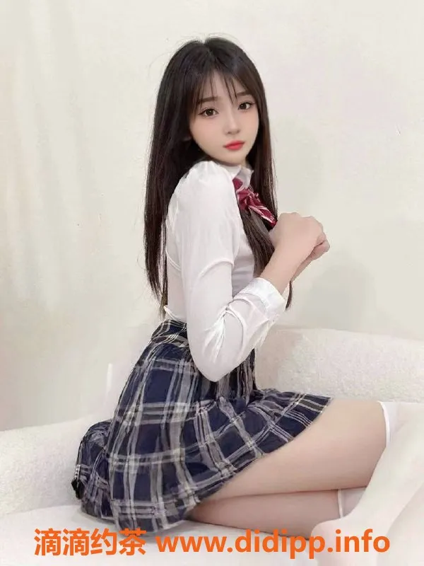 广州楼凤-广州天河英英，蛇吻服务，停车1000起