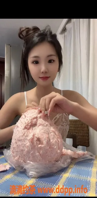 广州楼凤-广州番禺沫沫，停车600起，服务热情